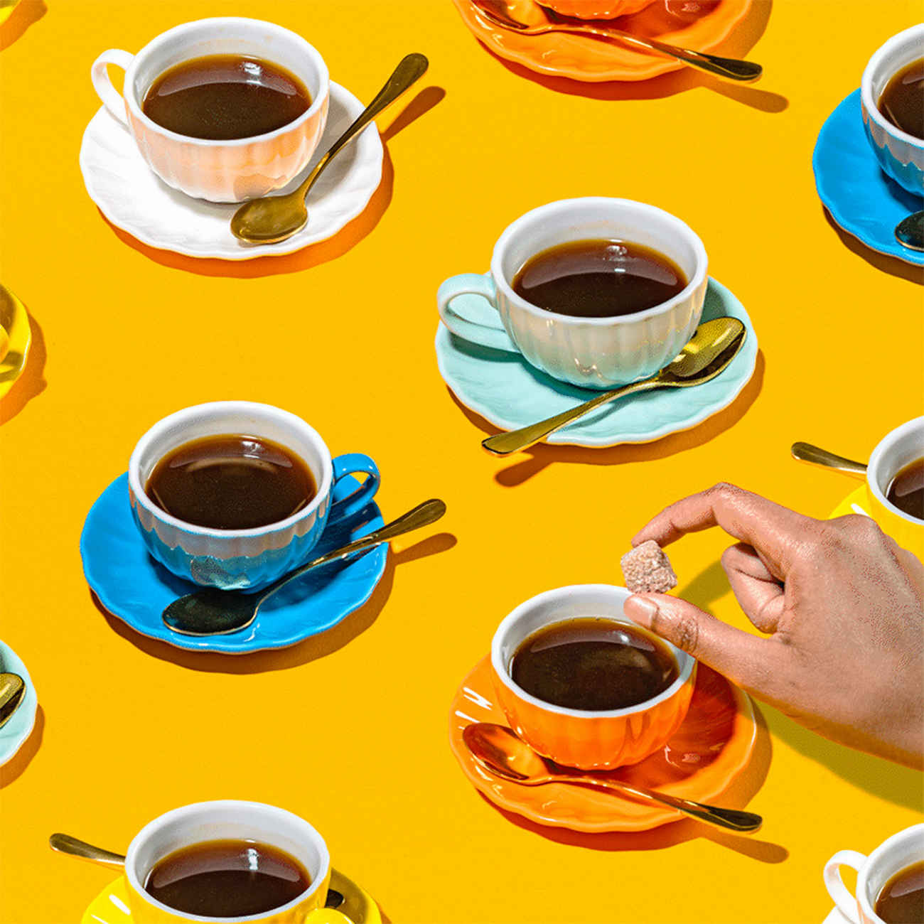 tinto mugs on a yellow background